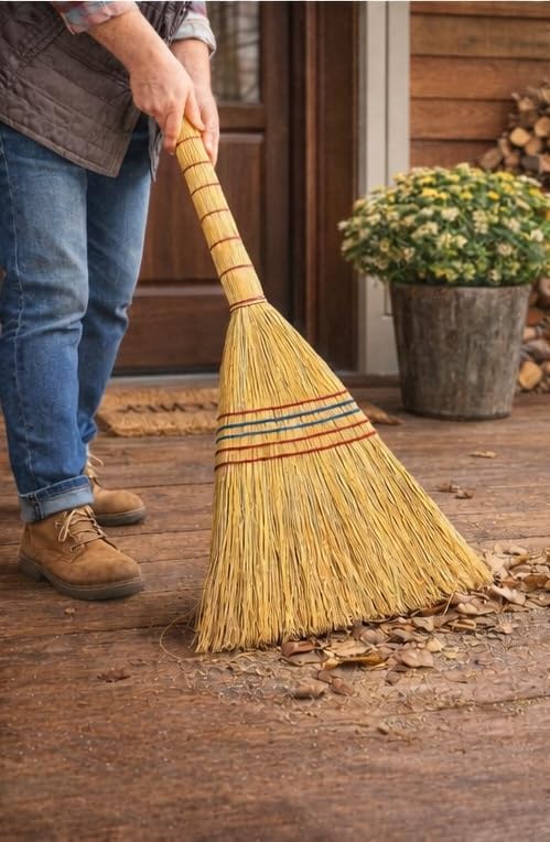 B Unique Lightweight Corn Broom – 75cm Natural Straw Broom with Reinforced Handle – Heavy-Duty Indoor/Outdoor Sweeping for Home, Garage, Patio, Hardwood Floors & Tight Corners